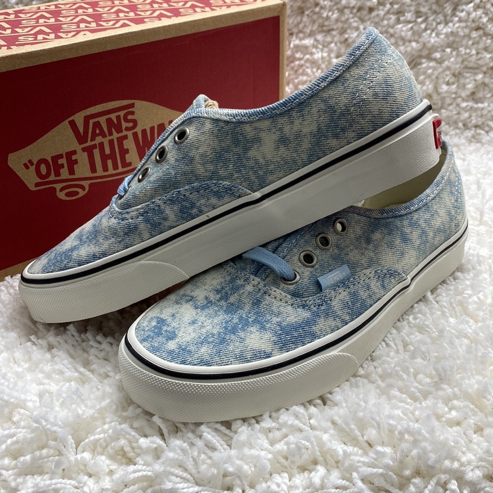 VANS AUTHENTIC BRAND NEW - Picture 3 of 8